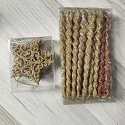 40x Pieces Total, Twisted Plastic Icicle Ornaments 5.5" In, 15 Gold, 15 Bronze. 5 Gold Star, 5 Bronze Stars Glitter Christmas Ornaments