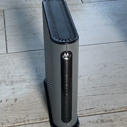 Motorola 24x8 cable modem/wifi router 