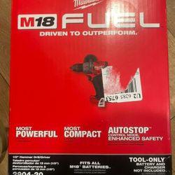 Milwaukee M18 Cordless Hammer Drill, Compact premium 