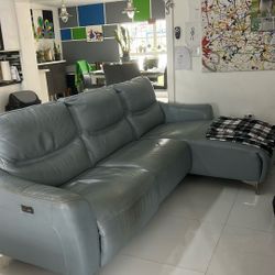 Leather Sectional Original Price $3000 Good Condition