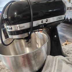 KitchenAid Classic Mixer 