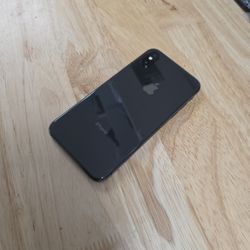 IPHONE X 64GB. UNLOCK FOR ANY SIM 