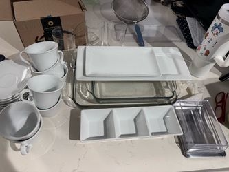Mixed Kitchen Lot – Mugs, Dishes, Bakeware & More