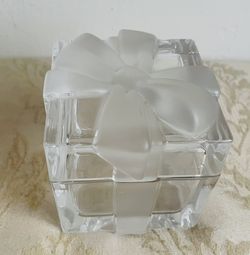 Tiffany & Co. Crystal Present Trinket Box - Feel Free to Ask Questions