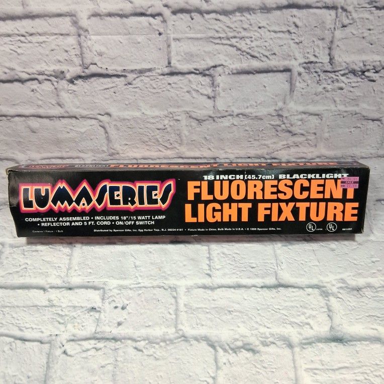 VINTAGE BLACK LIGHT NEW