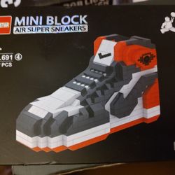 Mini Block Air Super Sneaker 