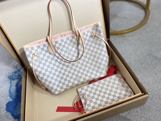 Ladies' classic handbag
