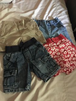 Boys shorts - Sz: 24mo.