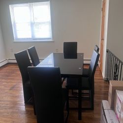 Dining Table Chairs included 