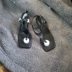 Women Blaack Sandals