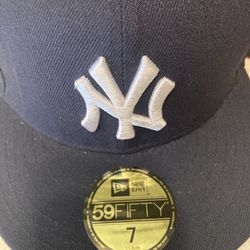 New York Yankees Fitted Hat 
