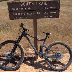 Scott Genius 2022 XL Mountain Bike