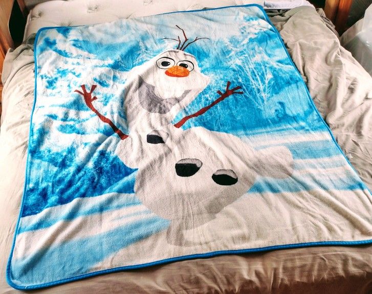 Disney Olaf Fleece Baby Blanket/Throw