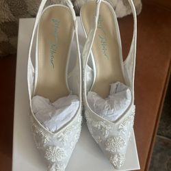 Betsy Johnson - Nikki Ivory - Size 7  - 3 inch heel