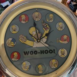 THE SIMPSONS 2004 12" HOMER TALKING WALL CLOCk