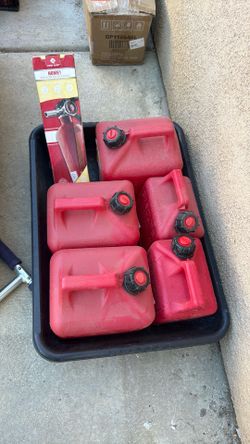5 gas tanks and fire extinguisher