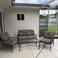 Vintage High End 4 Piece Patio Set