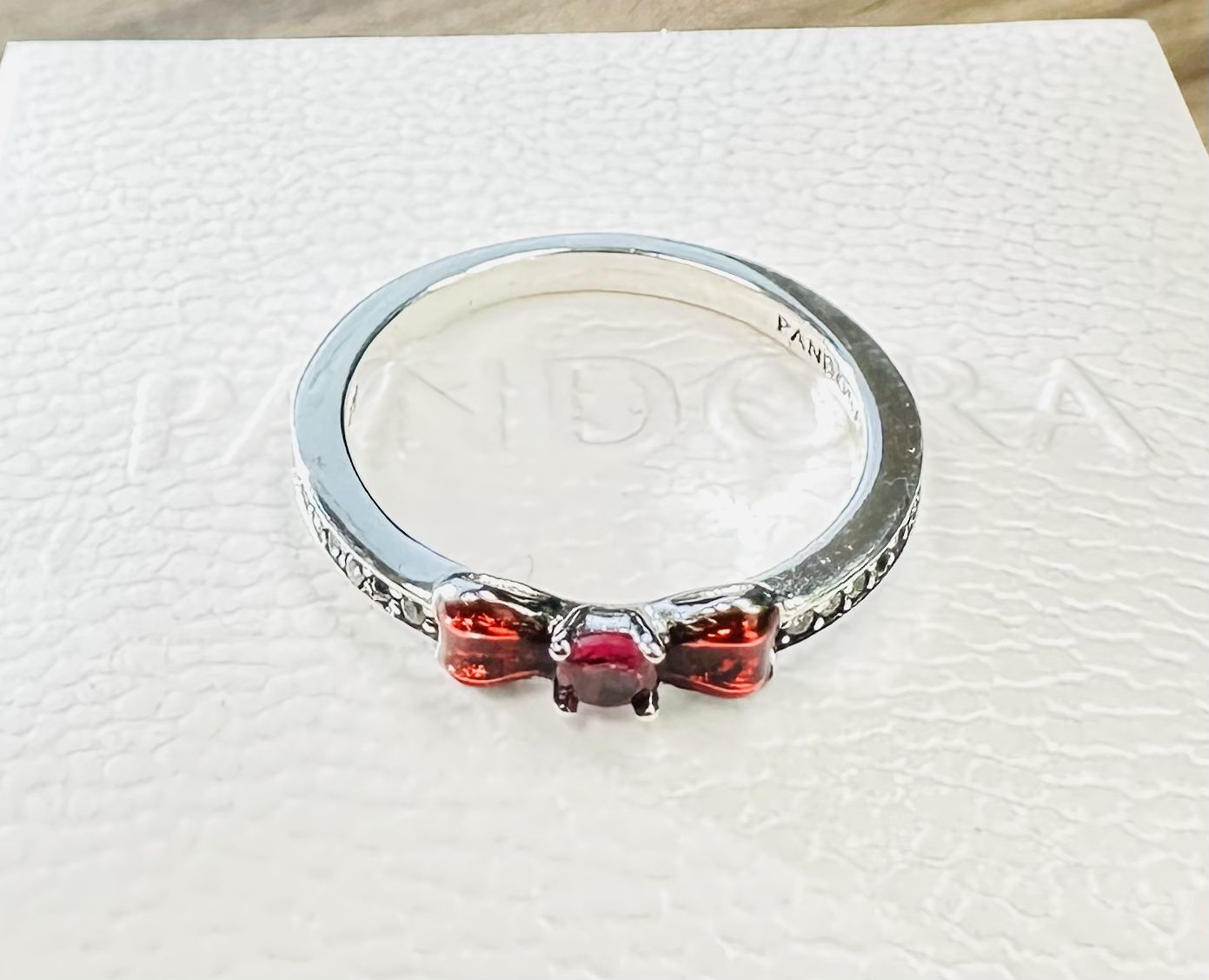 Pandora Snow White Bow Ring #193652C01 +GIFT BOX +POLISH CLOTH
