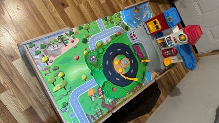 Free play table