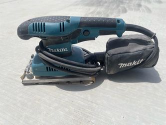 Makita Corded Finishing Sander