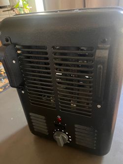 Like New Intertek portable 1500-watt utility "milkhouse"-style electric space heater