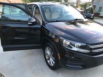2015 vw Tiguan 4 motion, 4 wheel drive low miles, excellent mechanical shape,smog certified