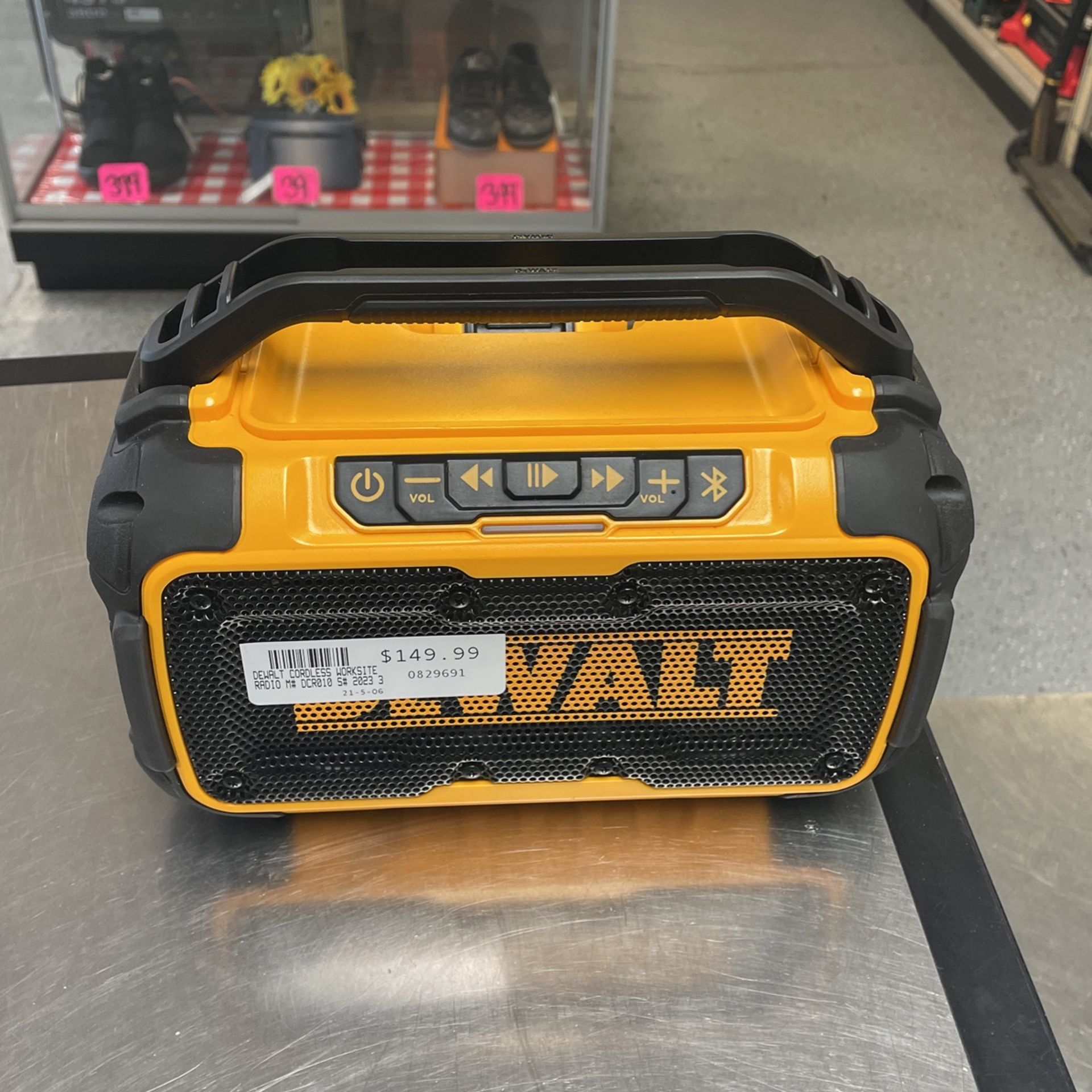 Dewalt Portable Radio