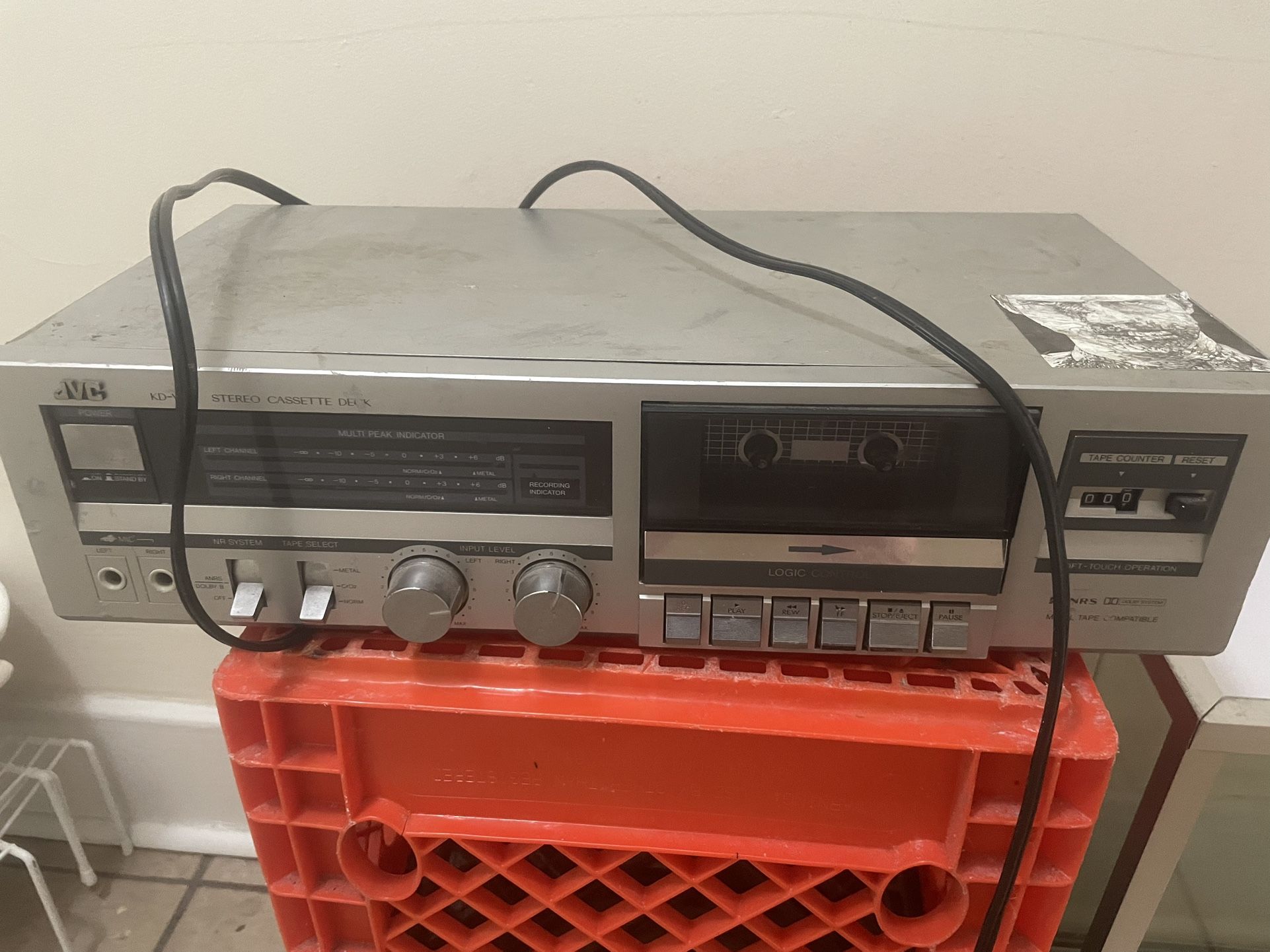 JVC KD-V50 cassette tape deck