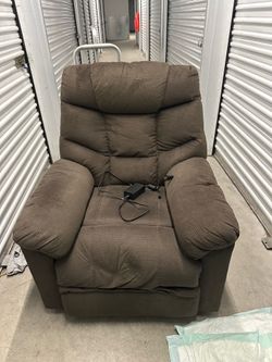 Lazy boy Retreat Casual Power Swivel Glide Recliner
