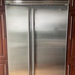 Sub Zero 642 42 Inch 