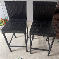Excellent Condition Wicker Bar Stools