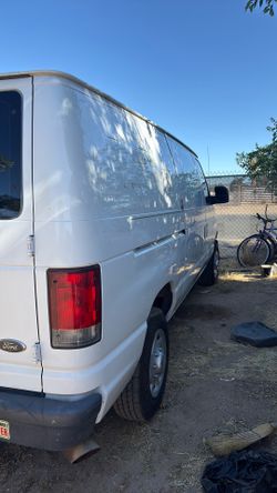 2014 Ford E-150