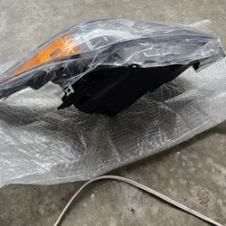 Halogen Headlight Head Lamp for Toyota Prius 12-15 Right Passenger Side