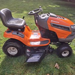 Husqvarna 42 Inch Lawn Tractor