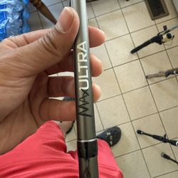 NWT Abu Garcia MAXULTRAC701MH Bait-caster Rod