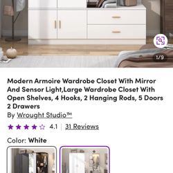 Wardrobe closet with mirror 