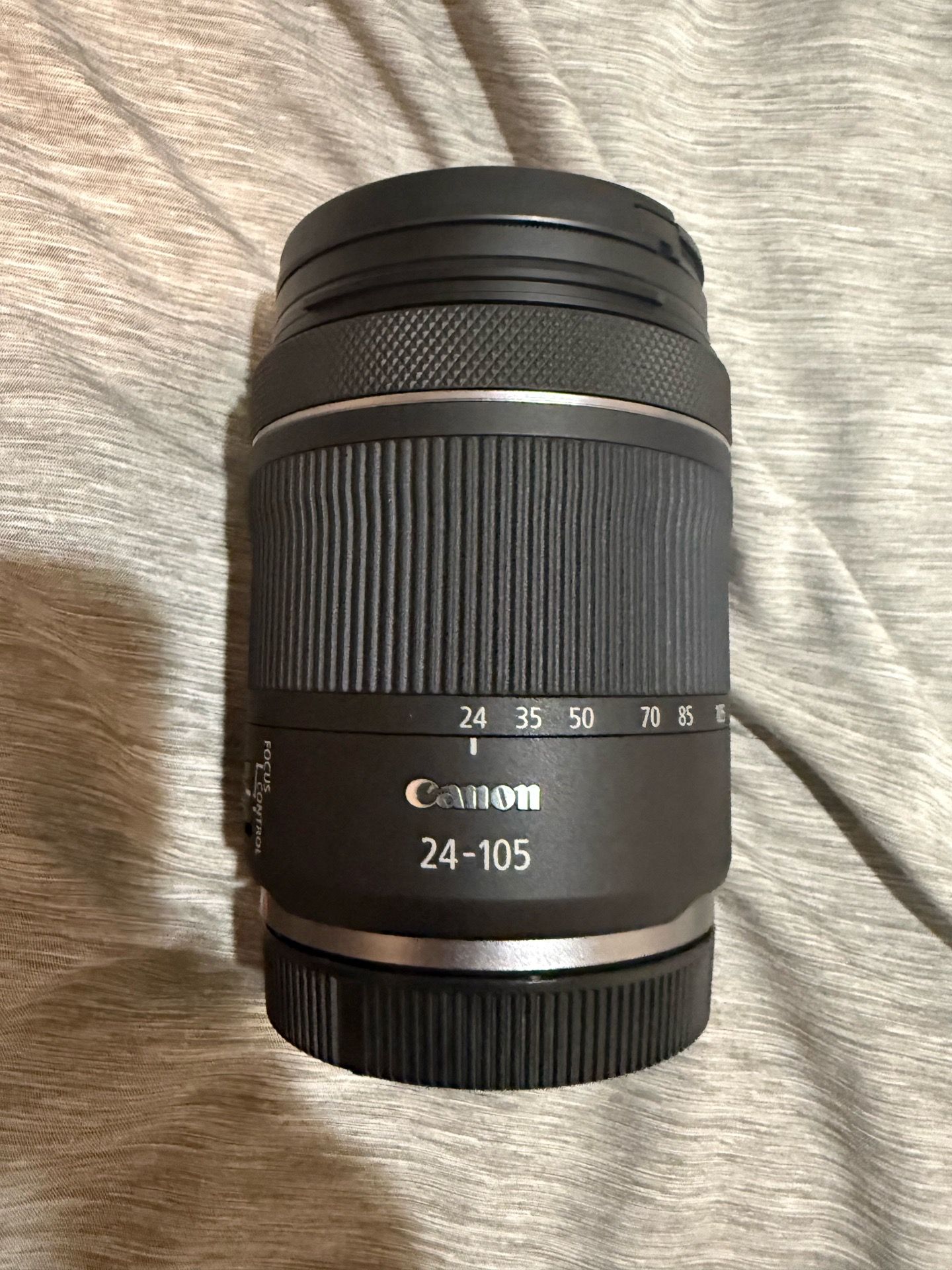 Canon lens