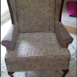 Vintage Accent Chair 