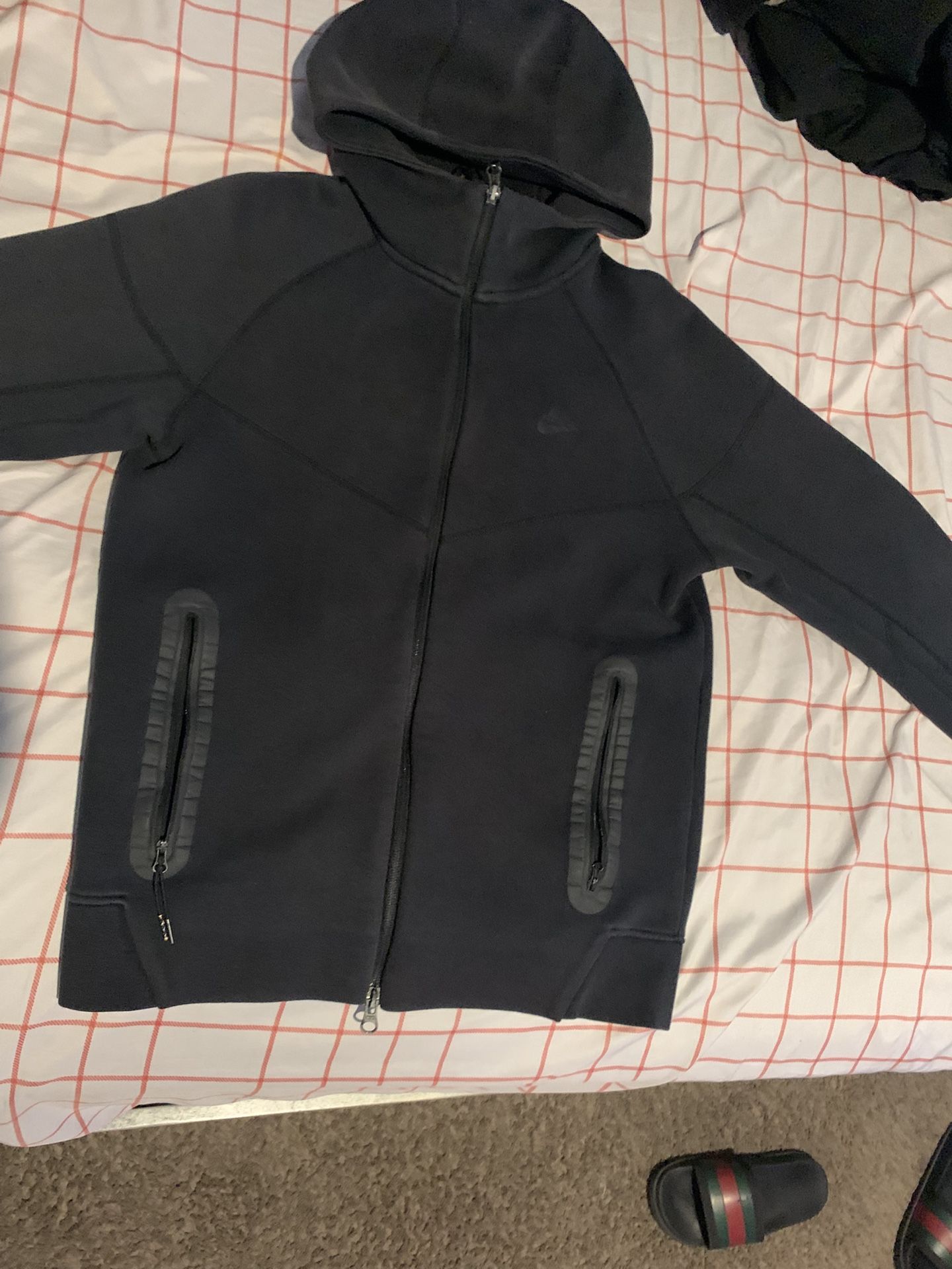 Men’s Nike Tech Fleece FullZip Hoodie