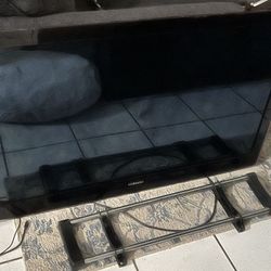 Samsung LCD TV 46” 120hz w/TV Mount