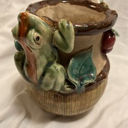 Majolica Style Frog Ceramic Handcrafted Pottery Antique