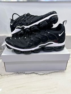 Nike Air Vapormax Plus Overbranding Black White
