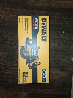 DEWALT FLEXVOLT 60V 7-1/4" Worm Drive Circular Saw DCS577B