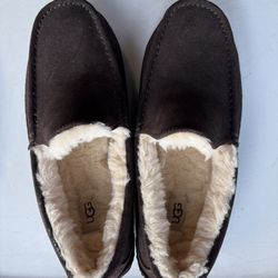Ugg Slippers 