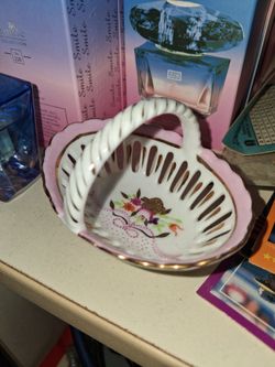 Porcelain Decorative Basket with Handle