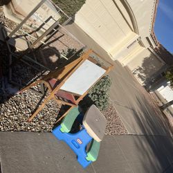 FREE Kids Art Easel, Picnic Table And Ladder Golf