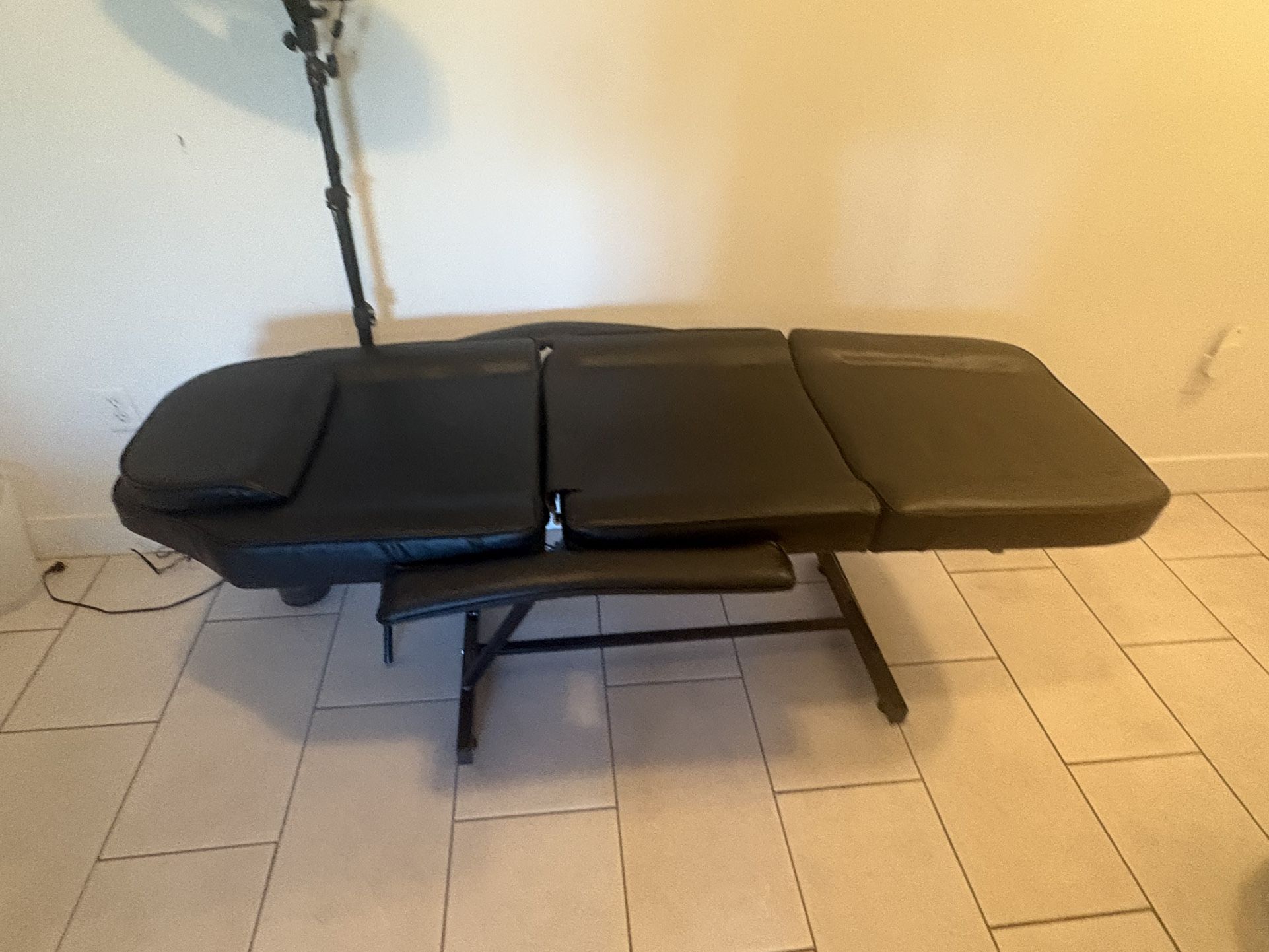 Reclining Spa / Massage Table