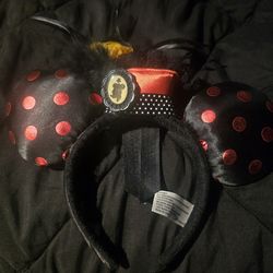 Minnie Mouse ears