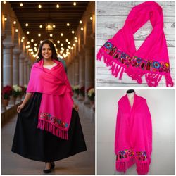 Mexican Embroidered Virgin Mary Our Lady of Guadalupe Shawl Wrap / Chal de la Virgen María Guadalupe