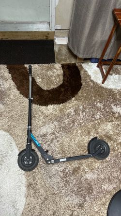 Razor scooter barely used